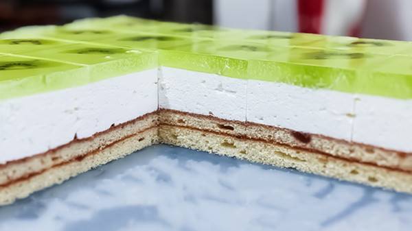 关于超声波食品切割设备- 超声波切割刀- 驰飞超声波切割机